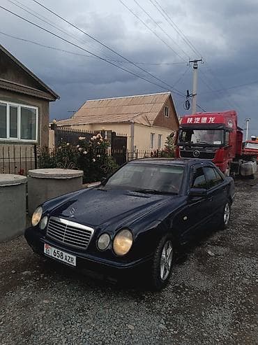 Mercedes-Benz E-Class: 1997 г., 2 л, Автомат, Газ, Седан — 1