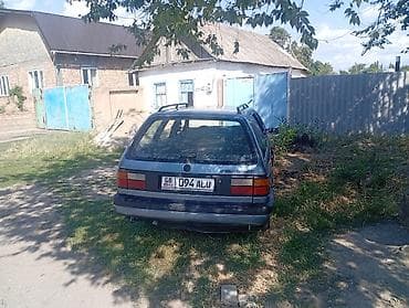 Транспорт: Volkswagen Passat Variant: 1990 г., Механика, Бензин, Универсал — 4