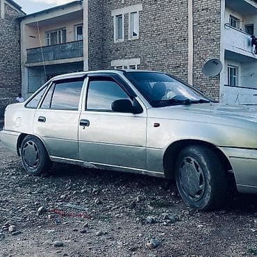 Daewoo Nexia: 2005 г., 1.5 л, Механика, Седан — 2