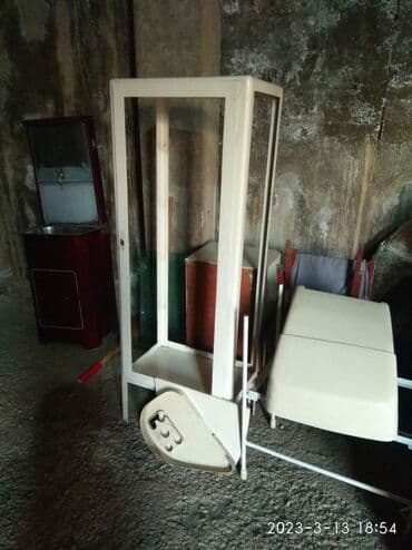 продаю старый мебель: Ош.В связи ликвидацией частного хозяйства продаю: бочки 200 — 6