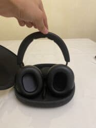 Электронные книги: Беспроводные накладные наушники с кейсом - Форм-фактор — 5