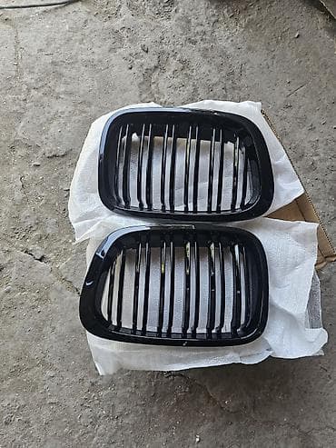 Решетка радиатора BMW