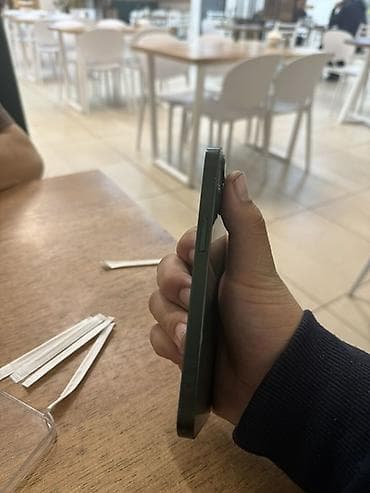 айфон росрочка: IPhone 13, 128 ГБ, Зеленый, Чехол, 80 % — 2