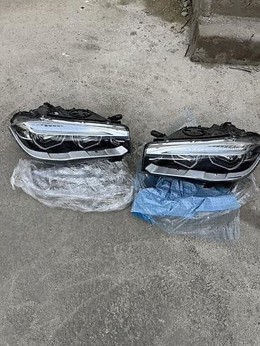 Комплект передних фар BMW
