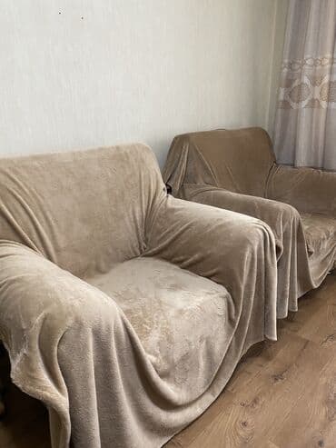 мяхкая мебел: Очень мягкие красивык кресела в классическом стиле. Характеристики: - — 10