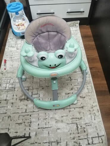 музыкальный мобиль на кроватку: В идеальном состоянии. всего 2мес пользовались. Музыкальный, ребёнку — 2