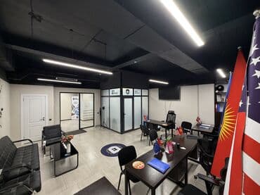 бизнес дом: Сдаю Офис, 49 м², В бизнес центре, С оборудованием — 3