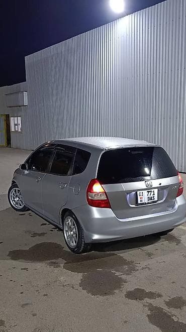 хонда истеп 1: Honda Fit: 2002 г., 1.3 л, Автомат, Бензин, Хетчбек — 4