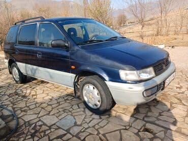 продаю в связи с переездом: Mitsubishi Space Wagon: 1996 г., 2 л, Механика, Вэн/Минивэн — 3