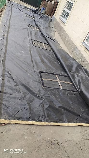 Палатка новая водонепроницаемая размер 10 на 9 продаю