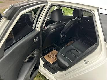 bmv e32: Kia K5: 2021 г., 2 л, Автомат, Газ, Седан — 8