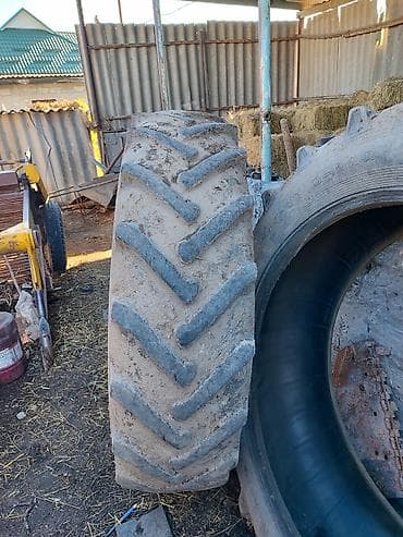 трактор гусеничный: Продаю б.у шыны мтз82 — 3