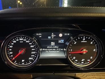 mersedes e55: Mercedes-Benz E-Class: 2019 г., Седан — 9