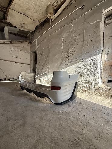 продаю бампер: Toyota — 8