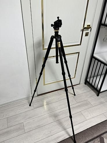 canon eos 7d: Профессиональный штатив с шаровой головой - Легкий алюминиевый штатив — 1