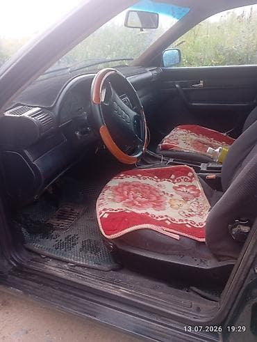 Audi 100: 1993 г., 2.6 л, Механика, Бензин, Седан — 5