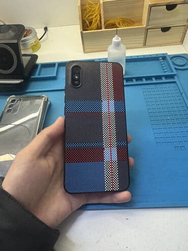 5 000 сомов только телефон доставка: Redmi, Redmi 9A, Б/у — 9