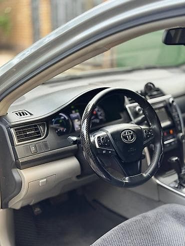 mazda 5: Toyota Camry: 2014 г., 2.5 л, Вариатор, Гибрид, Седан — 8