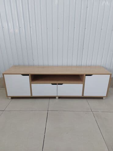 купить стеклянную подставку под телевизор: Тумба под телевизор Заря 1,6 ✓ В наличии ✓ Оплата после получения — 2