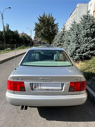 срочно ауди: Audi A6: 1995 г., 2.6 л, Механика, Бензин, Седан — 2