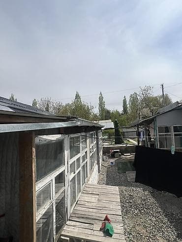 Продаётся дачный участок - Участок ровный, огорожен, подъезд с