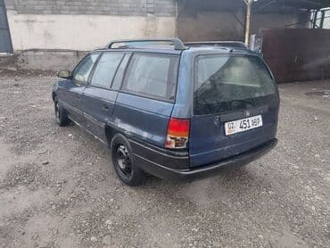 Продажа авто: Opel Astra: 1992 г., 1.6 л, Механика, Бензин, Универсал — 4