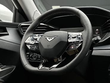 bad e2: FAW : 2025 г., 2 л, Автомат, Бензин, Кроссовер — 6