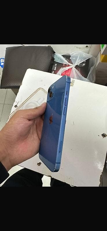 вйфон 13: IPhone 13, 128 ГБ, Синий, Чехол — 2