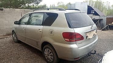 range rover: Toyota Avensis Verso: 2004 г., 2 л, Ручные, Бензин, Минивэн — 2