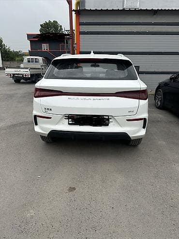 fit shuttle: BYD E2: 2021 г., Электромобиль, Хэтчбэк — 1