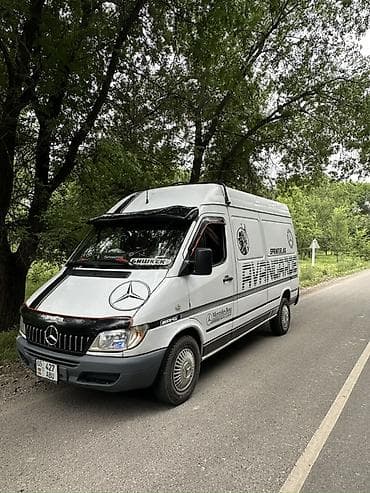 камаз болон: Легкий грузовик, Mercedes-Benz — 1