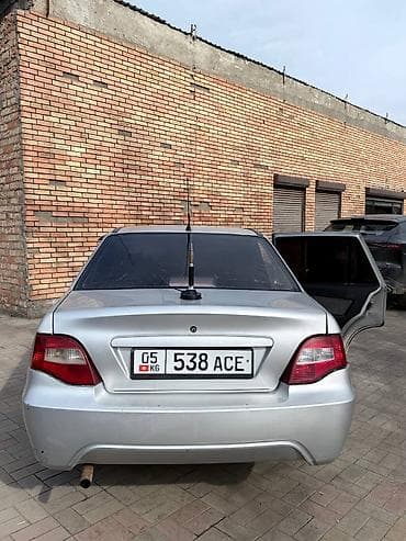 Daewoo Nexia: 2010 г., 1.5 л, Механика, Бензин, Седан