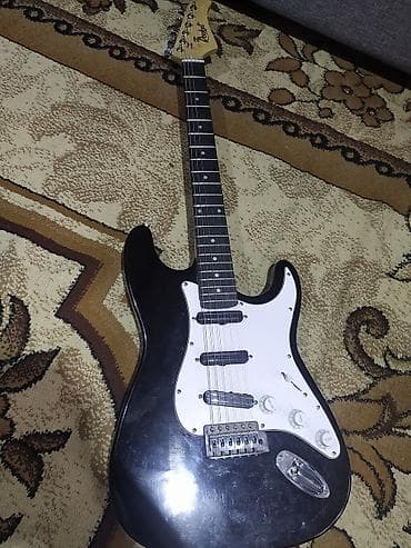 Аңчылык жана балык уулоо: Электрогитара Rocket в комплекте с усилителем и кабелем - — 1