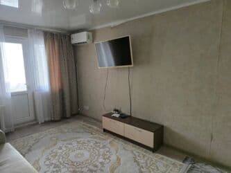 7 микро район на длитилный срок: 1 комната, Агентство недвижимости, Без подселения, С мебелью полностью — 1