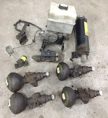 продаю в связи переездом: Гидро подвеска Тоета лендкрузер 100 Toyota Land Cruiser 100 Лексус lx — 1