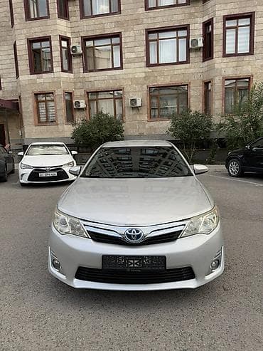 Продажа авто: Toyota Camry: 2012 г., Гибрид, Седан — 1