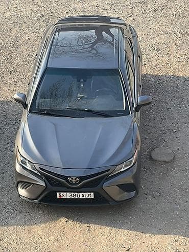 Toyota Camry: 2018 г., 2.5 л, Автомат, Бензин, Седан