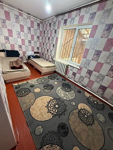 Үйлөр: 90 м², 5 бөлмө, Батыш (жаңы) автовокзалы, Балдарсыз түгөйлөргө — 6