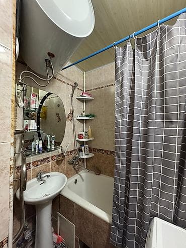 Недвижимость: 4 комнаты, 82 м², 105 серия, Асанбай мкр 105 серия, 3 этаж — 5