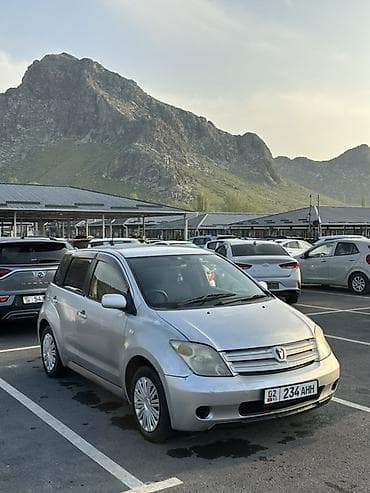 Toyota Ist: 2003 г., 1.5 л, Автомат, Бензин, Хэтчбэк at lalafo.kg Toyota Ist: 2003 г., 1.5 л, Автомат, Бензин, Хэтчбэк