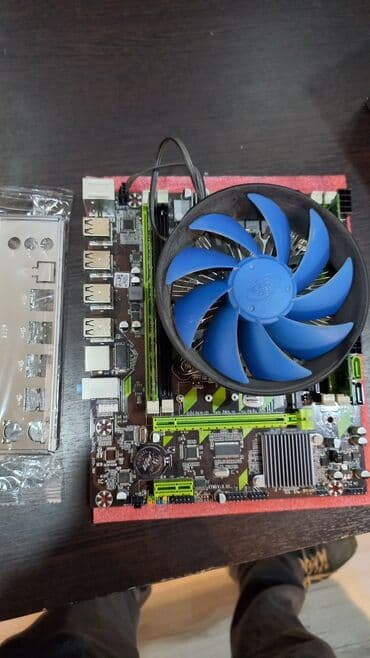 x79: Материнская плата, Б/у — 1