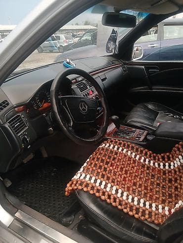 Mercedes-Benz E-Class: 1998 г., 3.2 л, Автомат, Бензин, Седан — 10