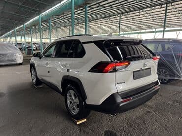 срочно продаю в связи с переездом: Toyota RAV4: 2019 г., 2.5 л, Автомат, Бензин, Кроссовер — 12
