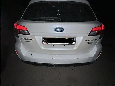 aydi c4: Subaru Outback: 2010 г., 2.5 л, Механика, Бензин, Универсал — 5