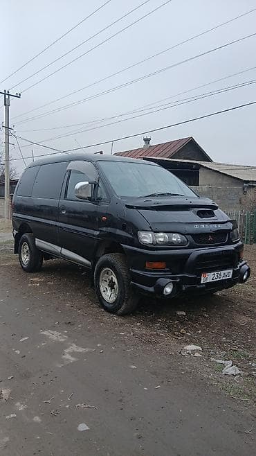 4 5мм: Mitsubishi Delica: 2003 г., 2.8 л, Автомат, Дизель, Вэн/Минивэн — 1