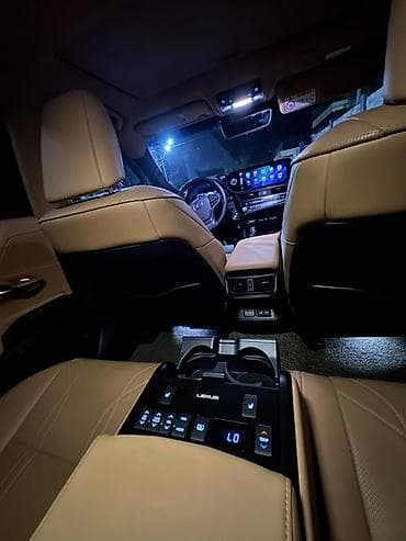 лехус 600: Lexus ES: 2022 г., 2.5 л, Вариатор, Гибрид, Седан — 7