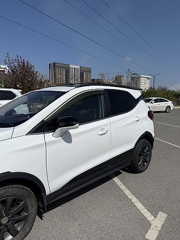 купить машину byd: BYD Yuan: 2018 г., 0.1 л, Автомат, Электромобиль, Кроссовер — 8