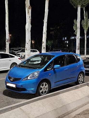 Honda Jazz: 2008 г., 1.5 л, Механика, Бензин