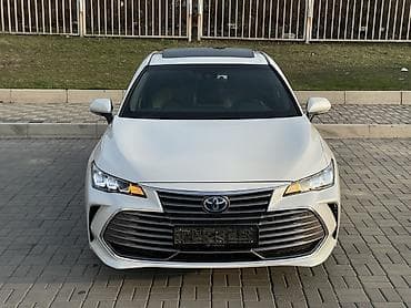 tesla model 3: Toyota Avalon: 2018 г., Гибрид, Седан — 3