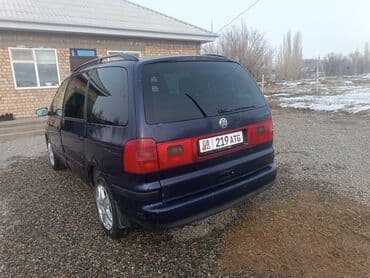 Volkswagen Sharan: 2003 г., 1.8 л, Автомат, Бензин, Минивэн